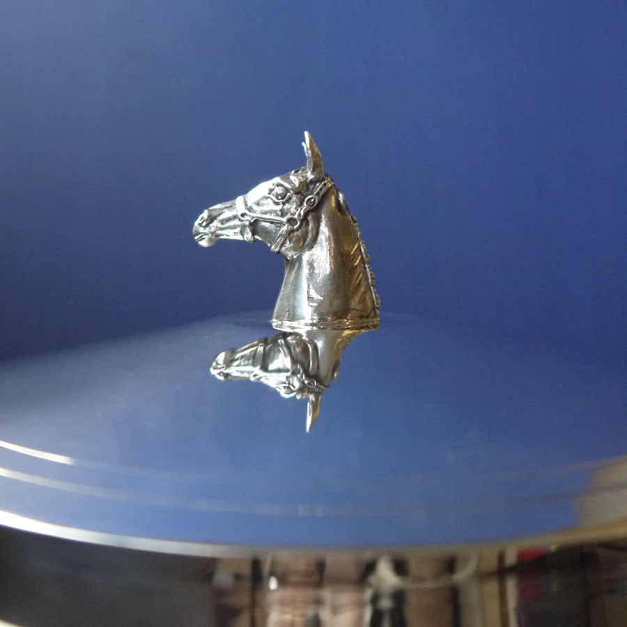 Pewter ice bucket lid with detailed horse head